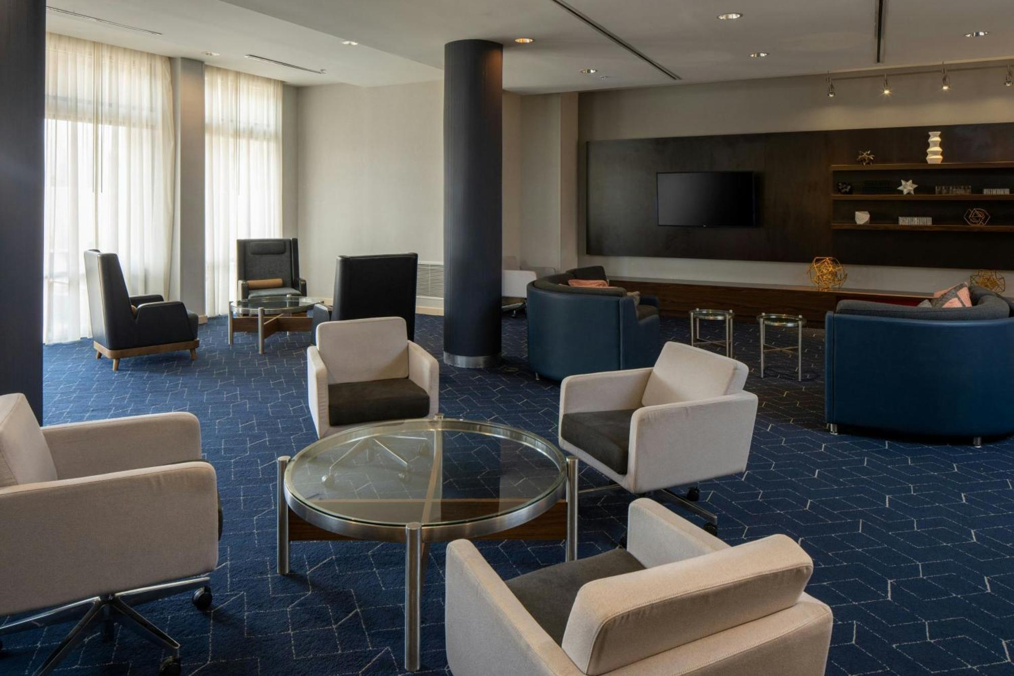 Courtyard By Marriott Jackson Airport/Pearl Hotel Exterior foto