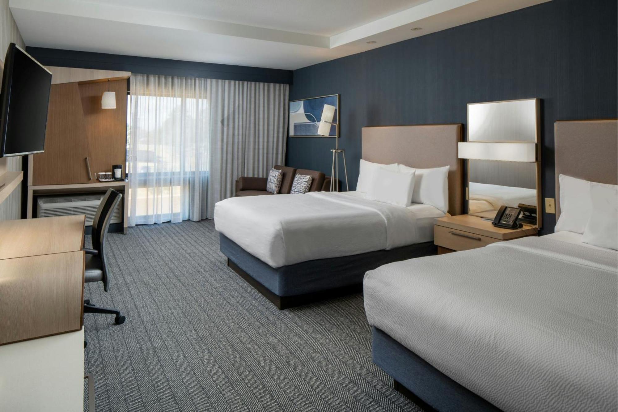 Courtyard By Marriott Jackson Airport/Pearl Hotel Exterior foto