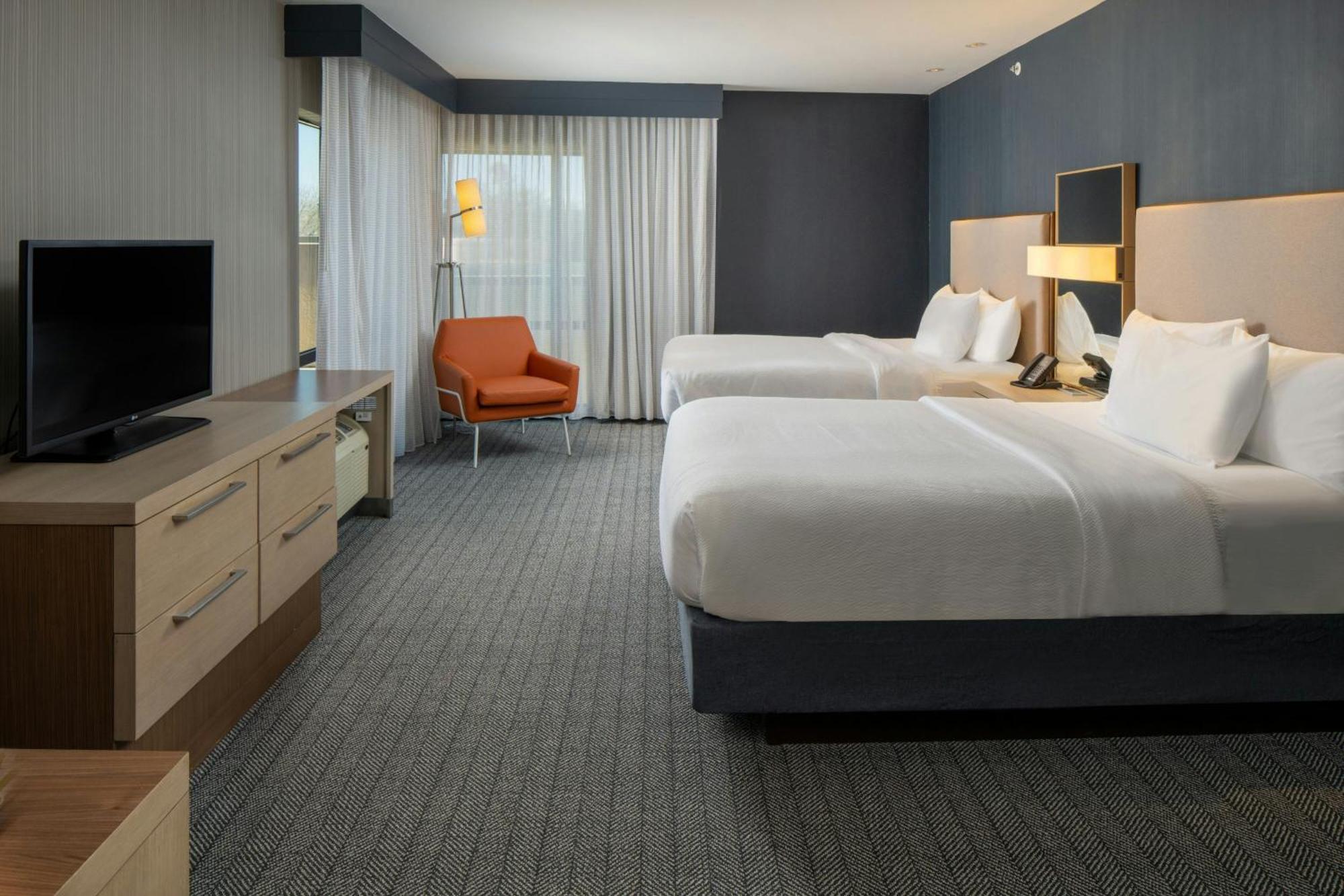Courtyard By Marriott Jackson Airport/Pearl Hotel Exterior foto